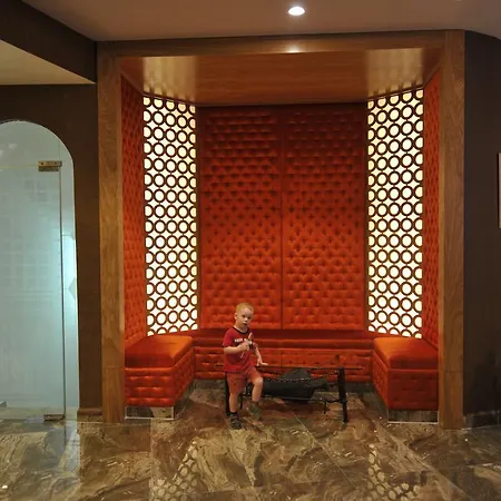 Asrin Hotell 4*